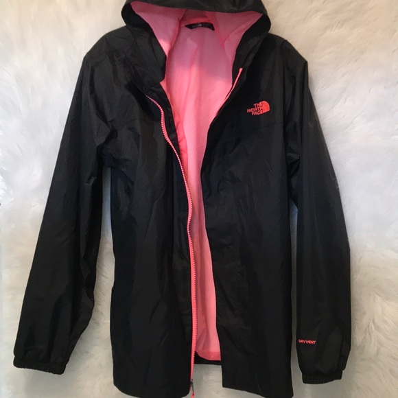black north face jacket with pink logo